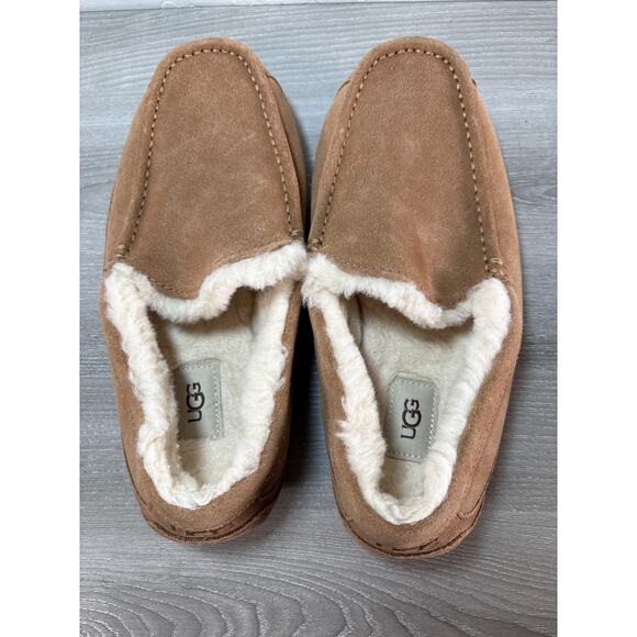 UGG Ascot Mens Slippers Loafer Size 10 Chestnut Suede Sheepskin Slip On - Picture 5 of 8